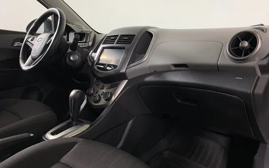 Chevrolet Aveo 1.60 автоматическая, фото №5