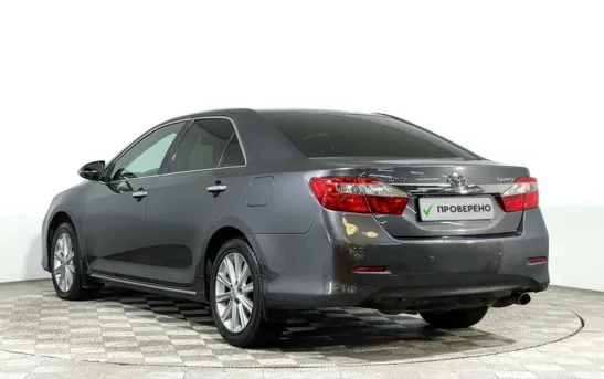 Toyota Camry 2.50 автоматическая, фото №4