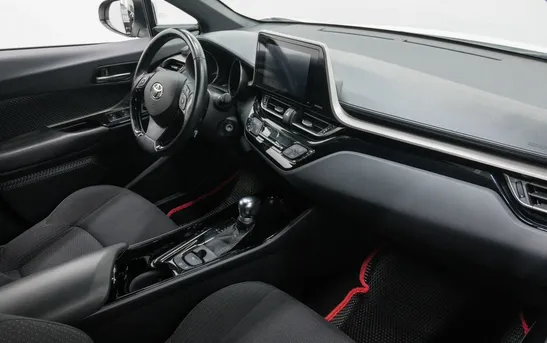 Toyota C-HR 2.00 вариатор, фото №5