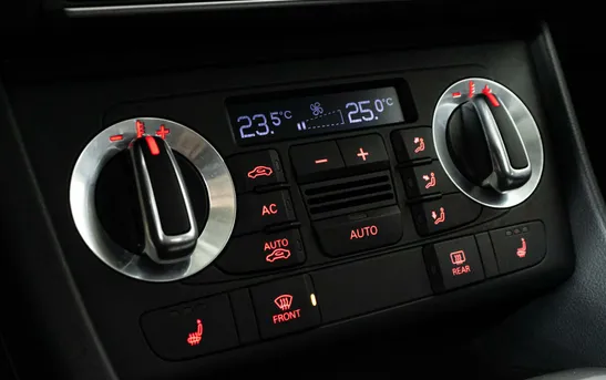 Audi Q3 2.00 робот, фото №9