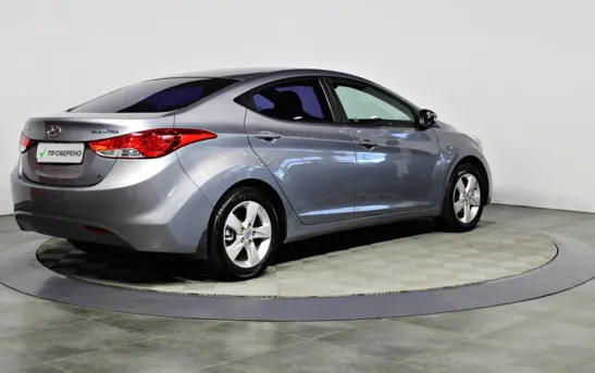 Hyundai Elantra 1.60 автоматическая, фото №2