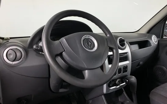 Renault Sandero 1.60 автоматическая, фото №5