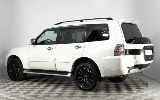 Mitsubishi Pajero 3.80 автоматическая, фото №4