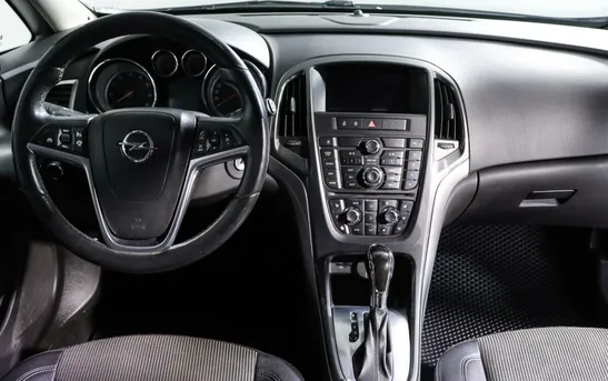 Opel Astra 1.40 автоматическая, фото №5