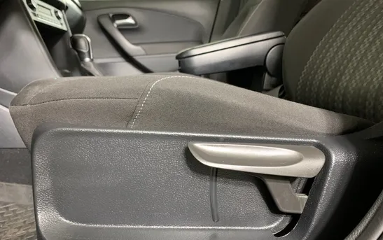 Volkswagen Polo 1.60 автоматическая, фото №9