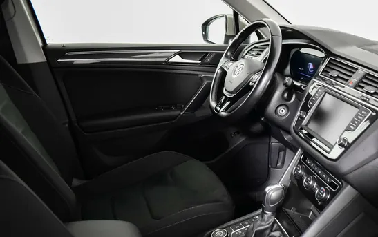 Volkswagen Tiguan 2.00 робот, фото №6