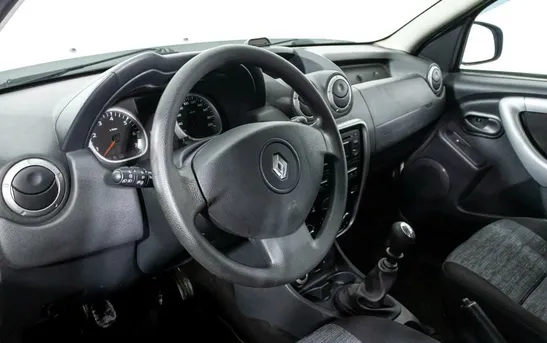 Renault Duster 2.00 механика, фото №5