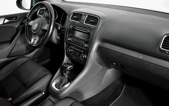 Volkswagen Golf 1.60 робот, фото №6