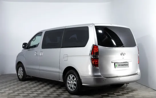 Hyundai Grand Starex 2.50 автоматическая, фото №4
