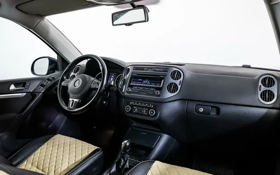 Volkswagen Tiguan 2.00 автоматическая, фото №6