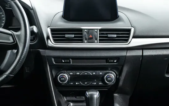 Mazda 3 1.50 автоматическая, фото №14