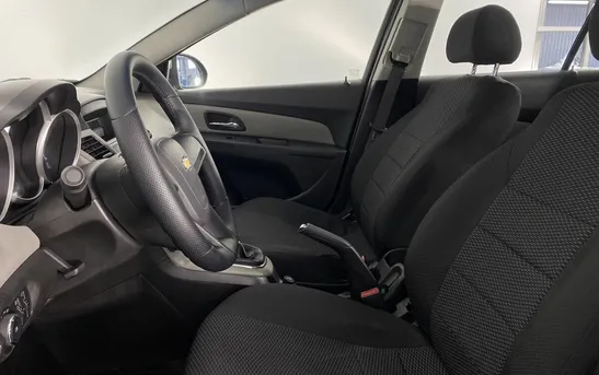 Chevrolet Cruze 1.60 механика, фото №6