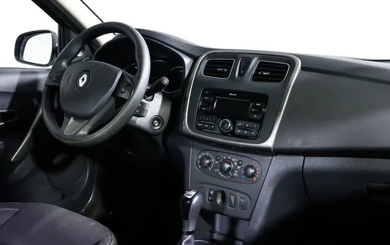 Renault Logan 1.60 автоматическая, фото №6