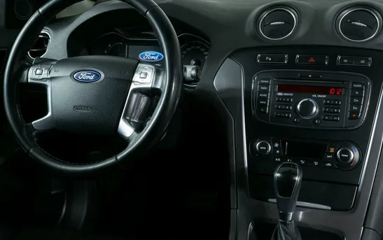 Ford Mondeo 2.30 автоматическая, фото №5