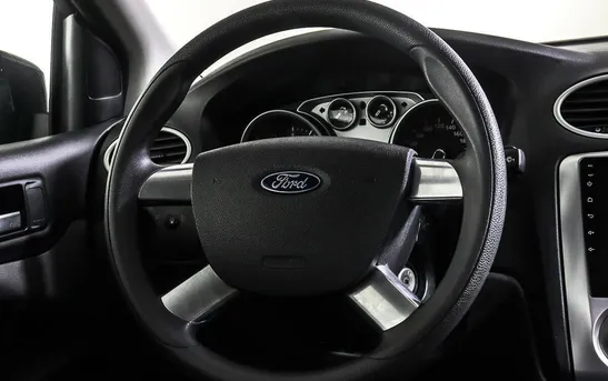 Ford Focus 1.60 автоматическая, фото №7