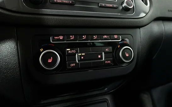 Volkswagen Tiguan 2.00 автоматическая, фото №10