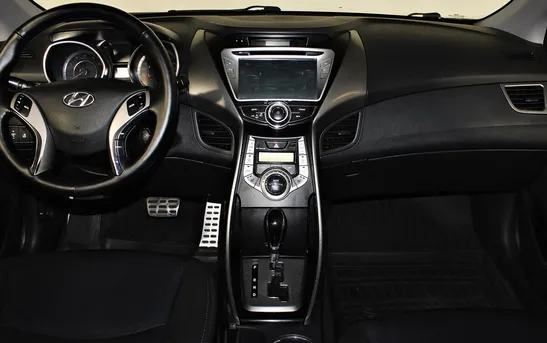 Hyundai Elantra 1.60 автоматическая, фото №8