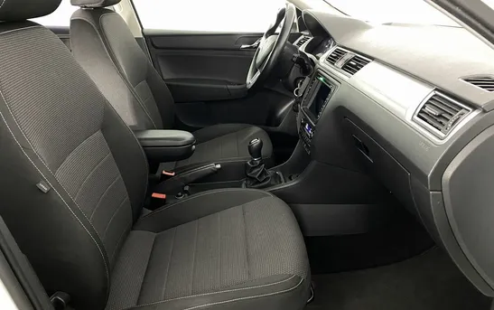 Skoda Rapid 1.60 механика, фото №6