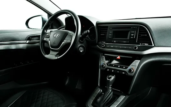 Hyundai Elantra 1.60 автоматическая, фото №5