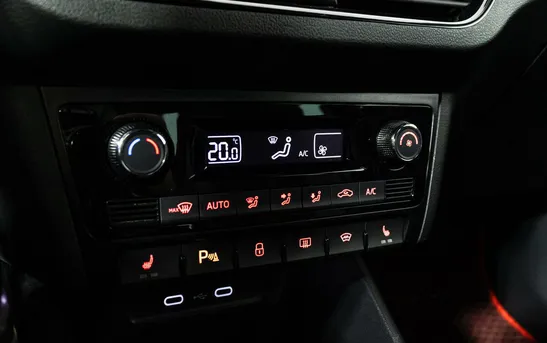 Volkswagen Polo 1.40 робот, фото №9