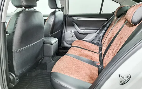 Skoda Octavia 1.60 автоматическая, фото №8