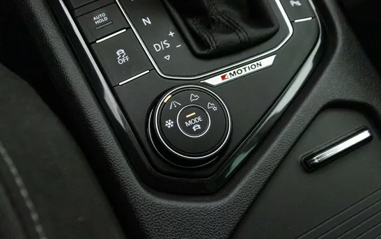 Volkswagen Tiguan 2.00 робот, фото №11