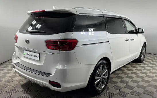 Kia Carnival 2.20 автоматическая, фото №2