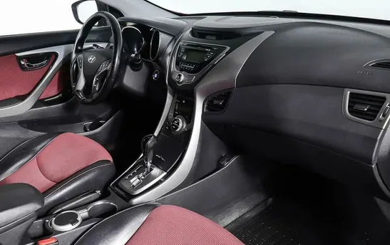 Hyundai Elantra 1.80 автоматическая, фото №5