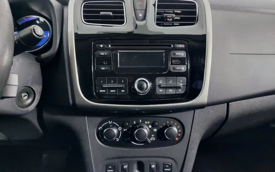 Renault Logan 1.60 автоматическая, фото №7