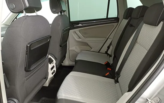 Volkswagen Tiguan 2.00 робот, фото №8