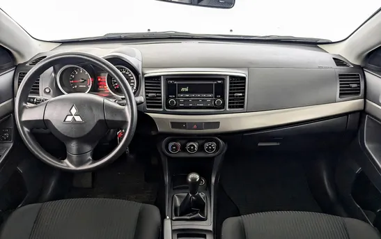 Mitsubishi Lancer 1.60 механика, фото №10