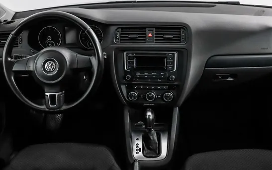 Volkswagen Jetta 1.60 автоматическая, фото №5