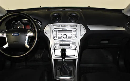 Ford Mondeo 2.30 автоматическая, фото №6