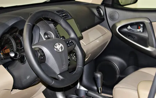 Toyota RAV4 2.00 вариатор, фото №9