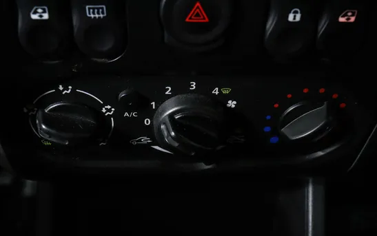 Nissan Almera 1.60 автоматическая, фото №8