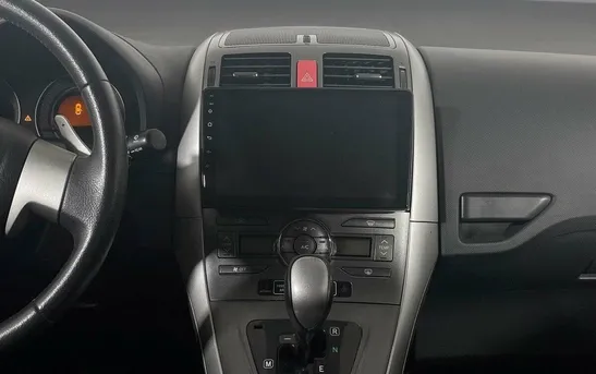 Toyota Auris 1.60 робот, фото №7