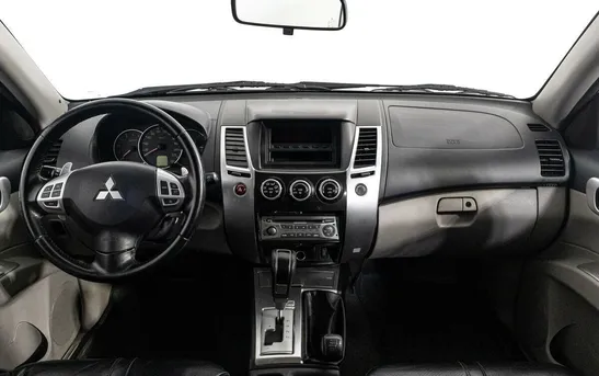 Mitsubishi Pajero Sport 2.50 автоматическая, фото №5