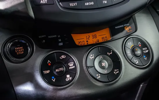 Toyota RAV4 2.00 вариатор, фото №10