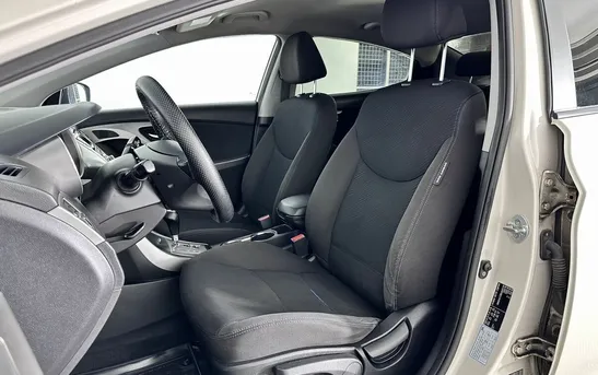 Hyundai Elantra 1.60 автоматическая, фото №6