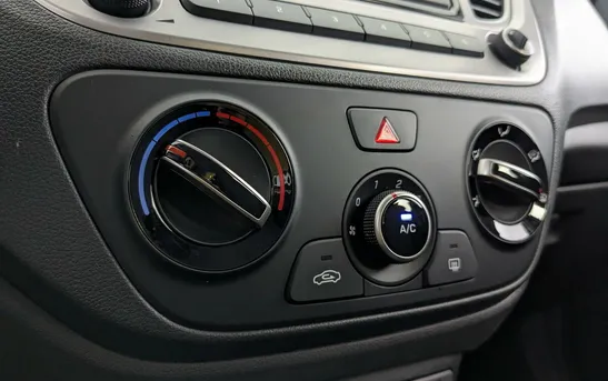 Hyundai Solaris 1.40 автоматическая, фото №11