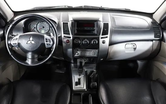 Mitsubishi Pajero Sport 2.50 автоматическая, фото №7