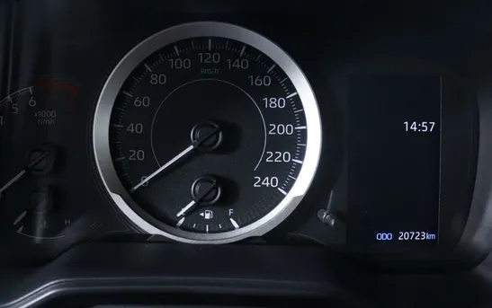 Toyota Corolla 1.20 вариатор, фото №7