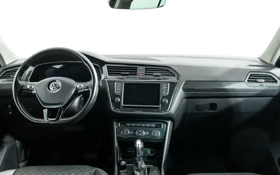 Volkswagen Tiguan 2.00 робот, фото №5
