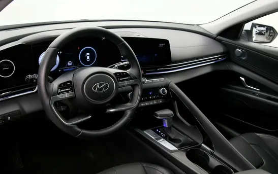Hyundai Elantra 1.60 автоматическая, фото №9