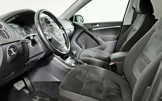 Volkswagen Tiguan 2.00 автоматическая, фото №6