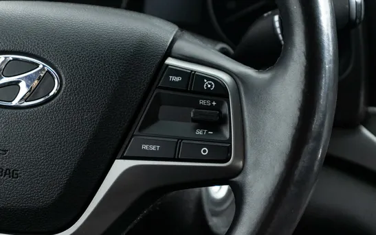 Hyundai Elantra 2.00 автоматическая, фото №15