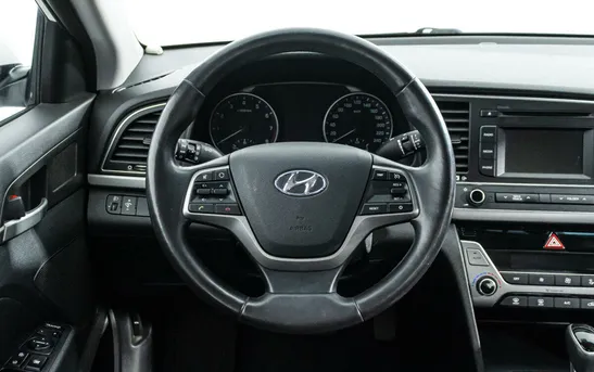 Hyundai Elantra 2.00 автоматическая, фото №12