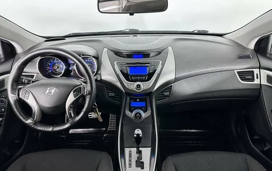 Hyundai Elantra 1.60 автоматическая, фото №5
