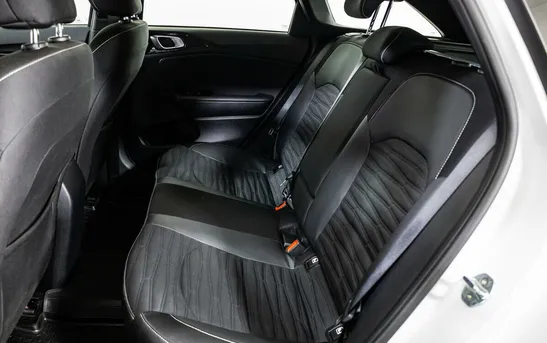 Kia Ceed 1.50 робот, фото №6