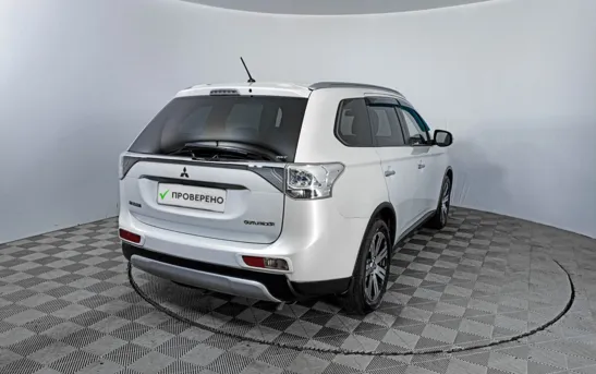 Mitsubishi Outlander 2.40 вариатор, фото №2